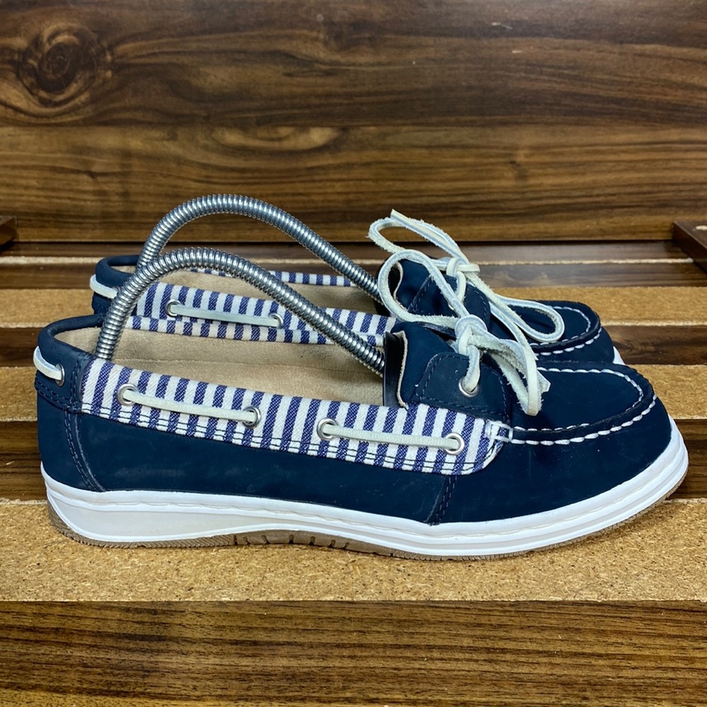 Khombu Boat Shoes